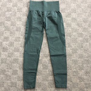 NVGTN forest green leggings size Small